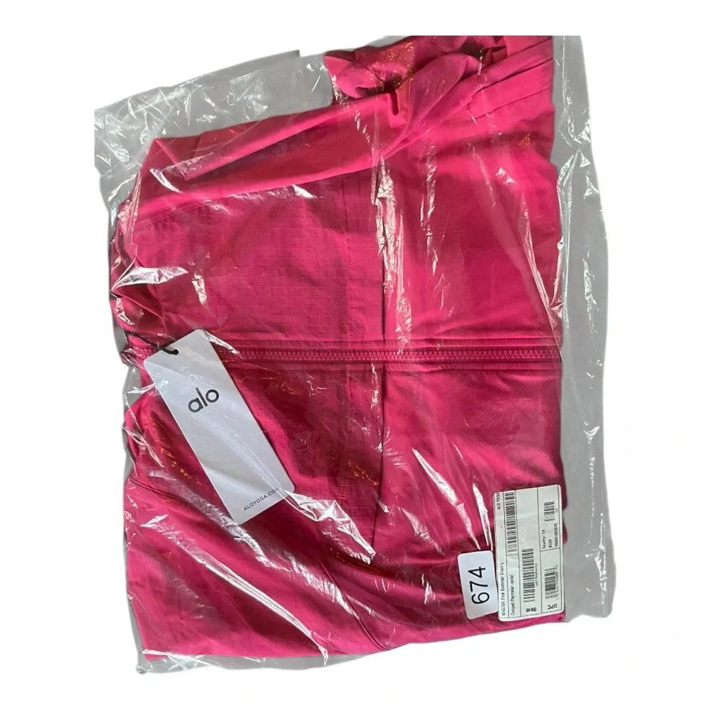 NWT Alo Yoga‎ ✨ Cropped Playmaker Jacket Pink Summer Crush Size Large (12-14)
